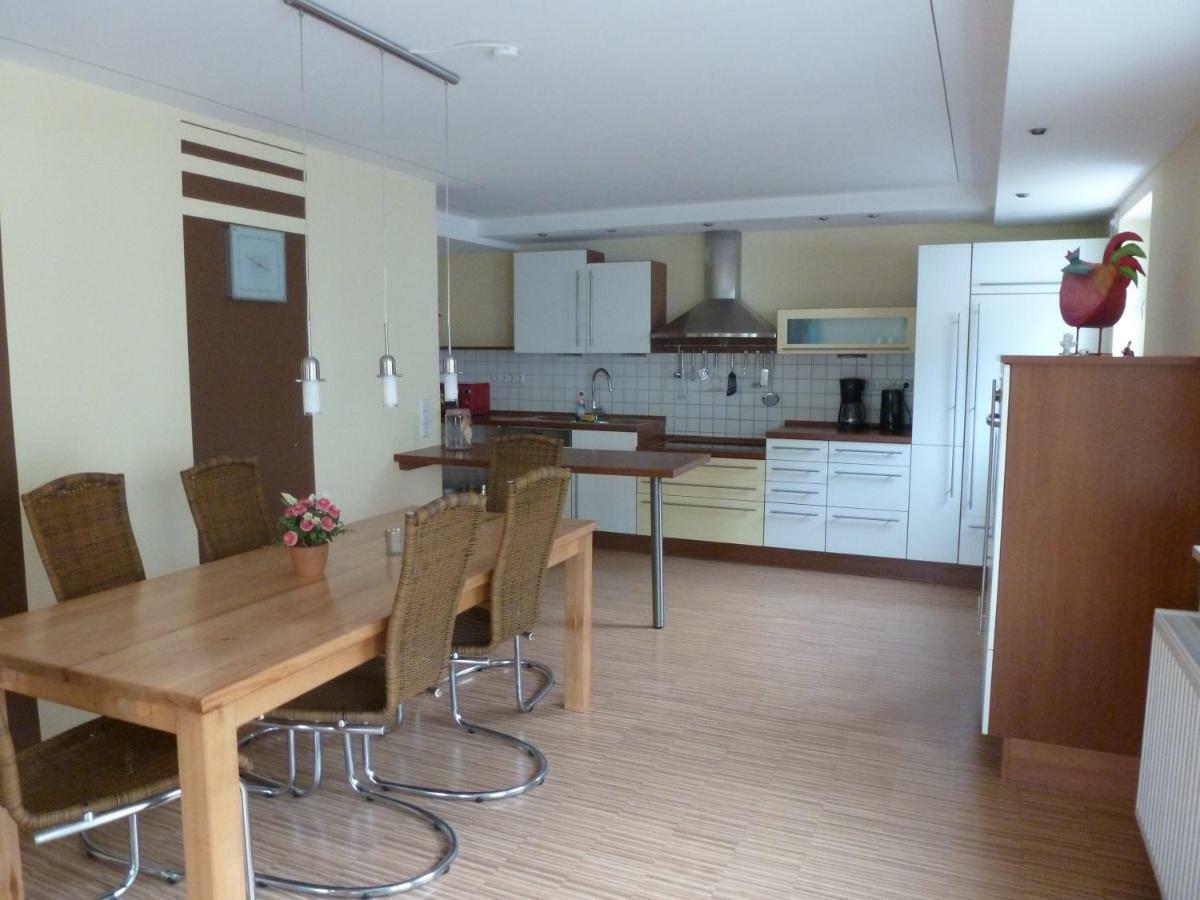 Ferienwohnung Eisele Heike Gunzburg Bagian luar foto