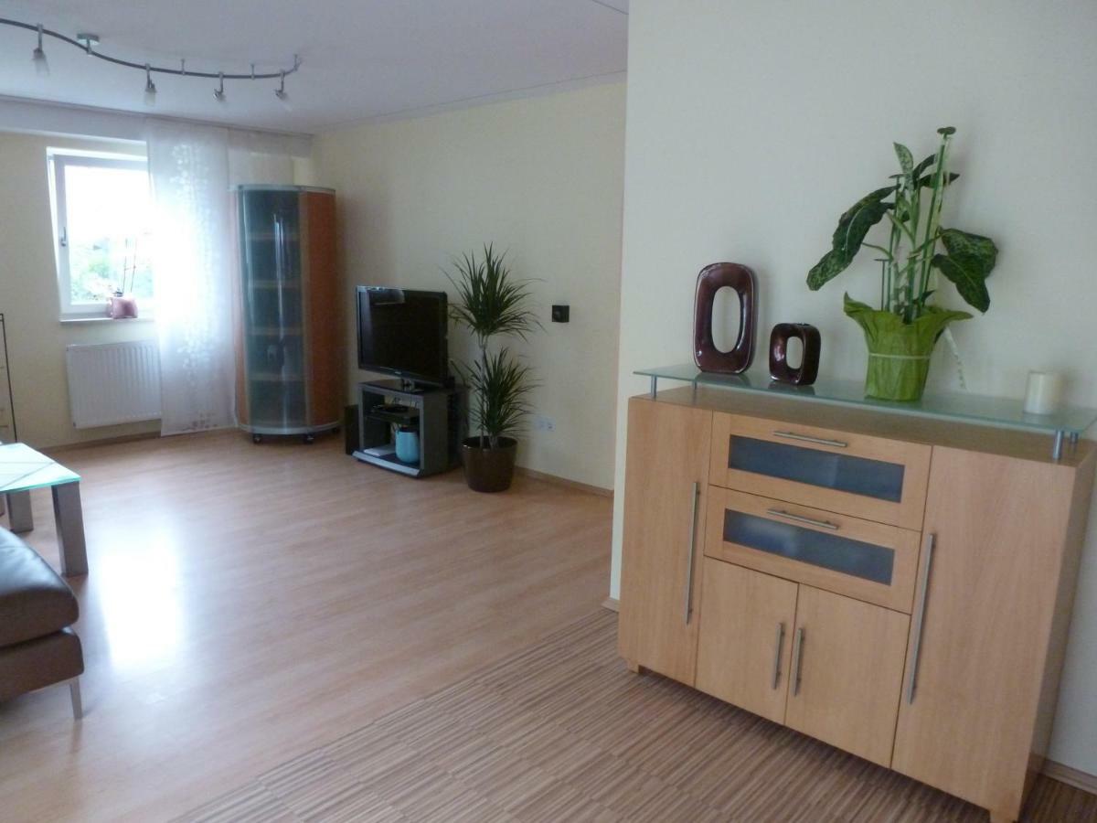 Ferienwohnung Eisele Heike Gunzburg Bagian luar foto