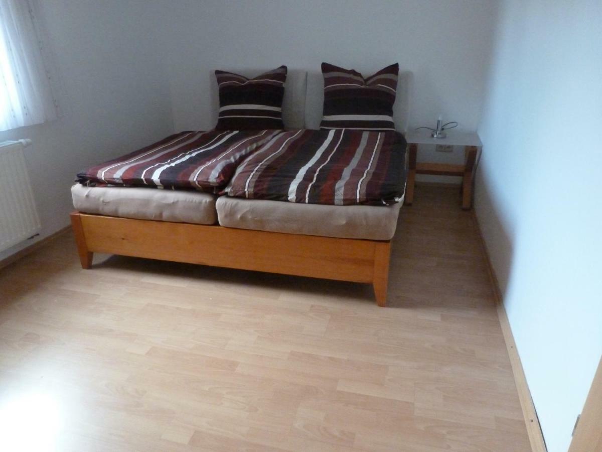 Ferienwohnung Eisele Heike Gunzburg Bagian luar foto