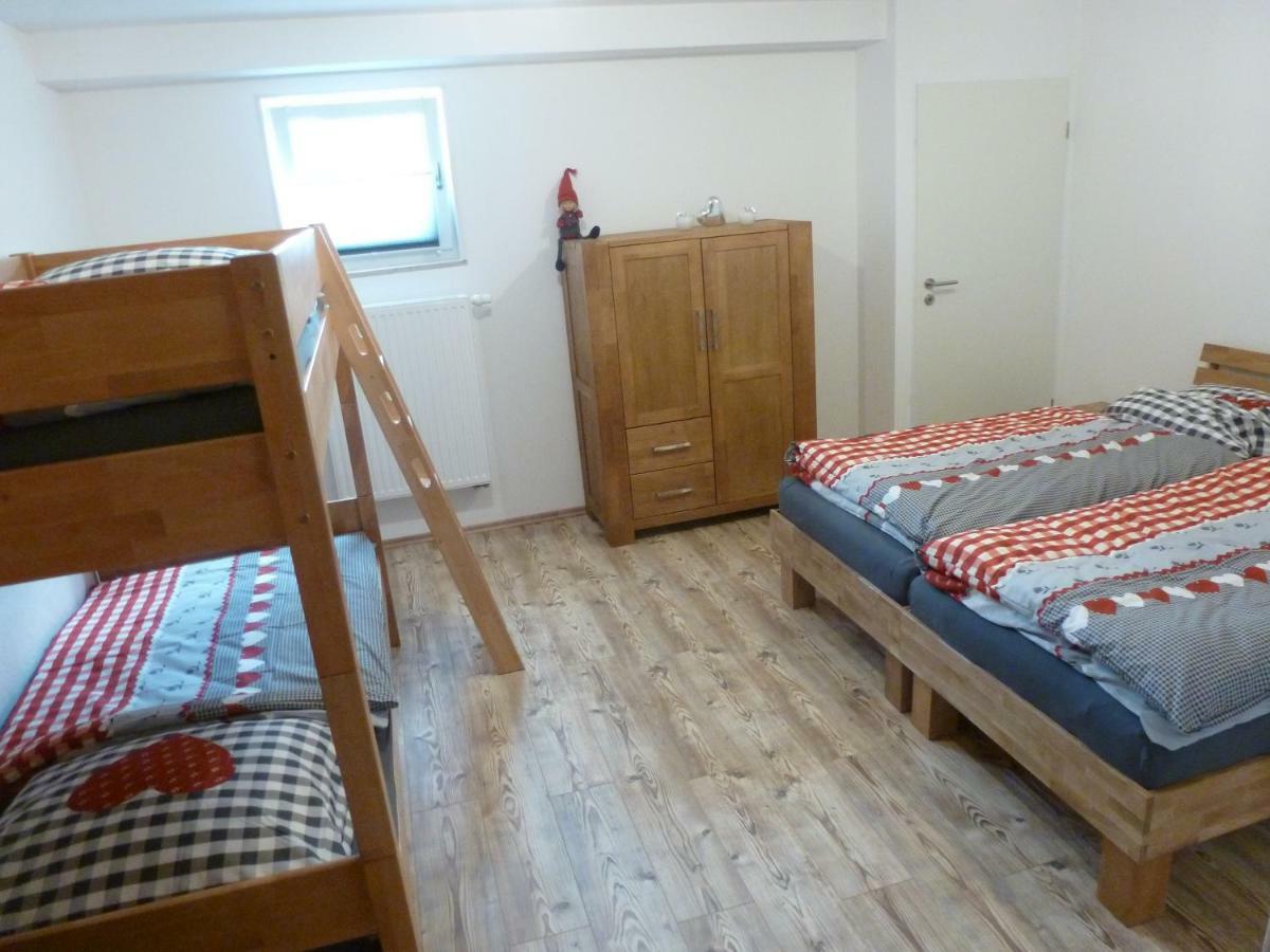 Ferienwohnung Eisele Heike Gunzburg Bagian luar foto